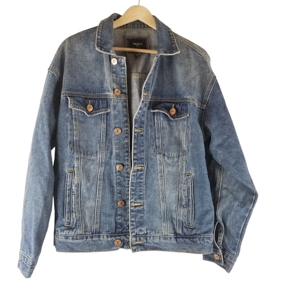 Forever 21 Jacket Mens Small Denim Trucker Coat Button‎ front Distressed